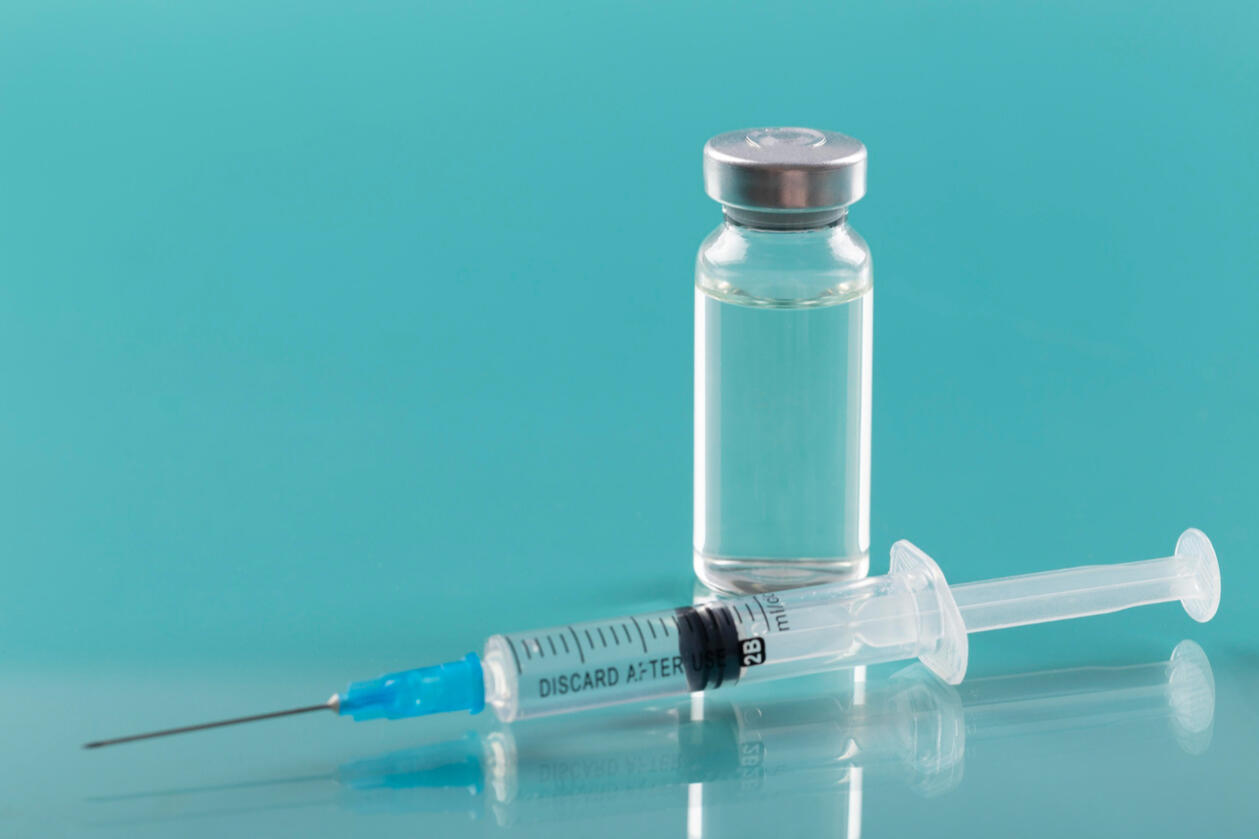 Vaccination and injection services